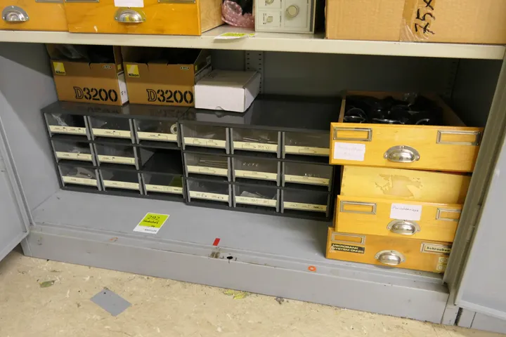 Fachinhalt Laser/Optik Komponenten